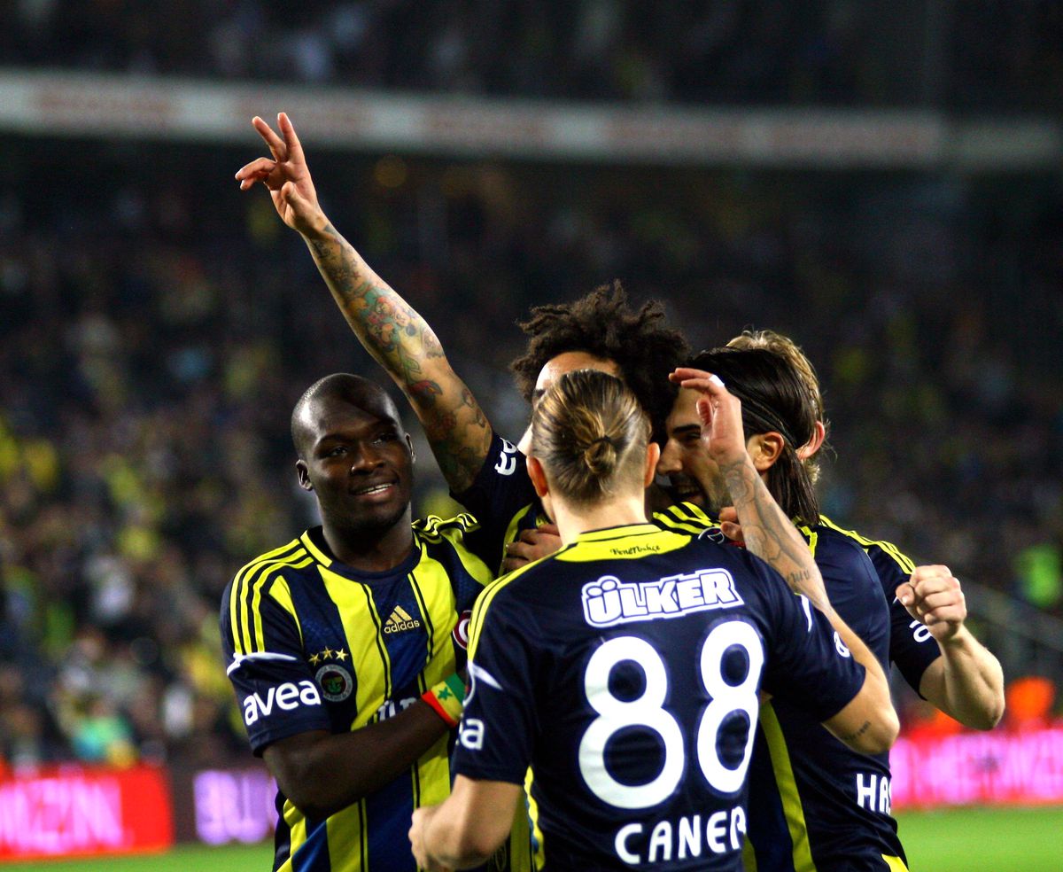 Fenerbahçe, Belediye Engelini 2 Golle Geçti