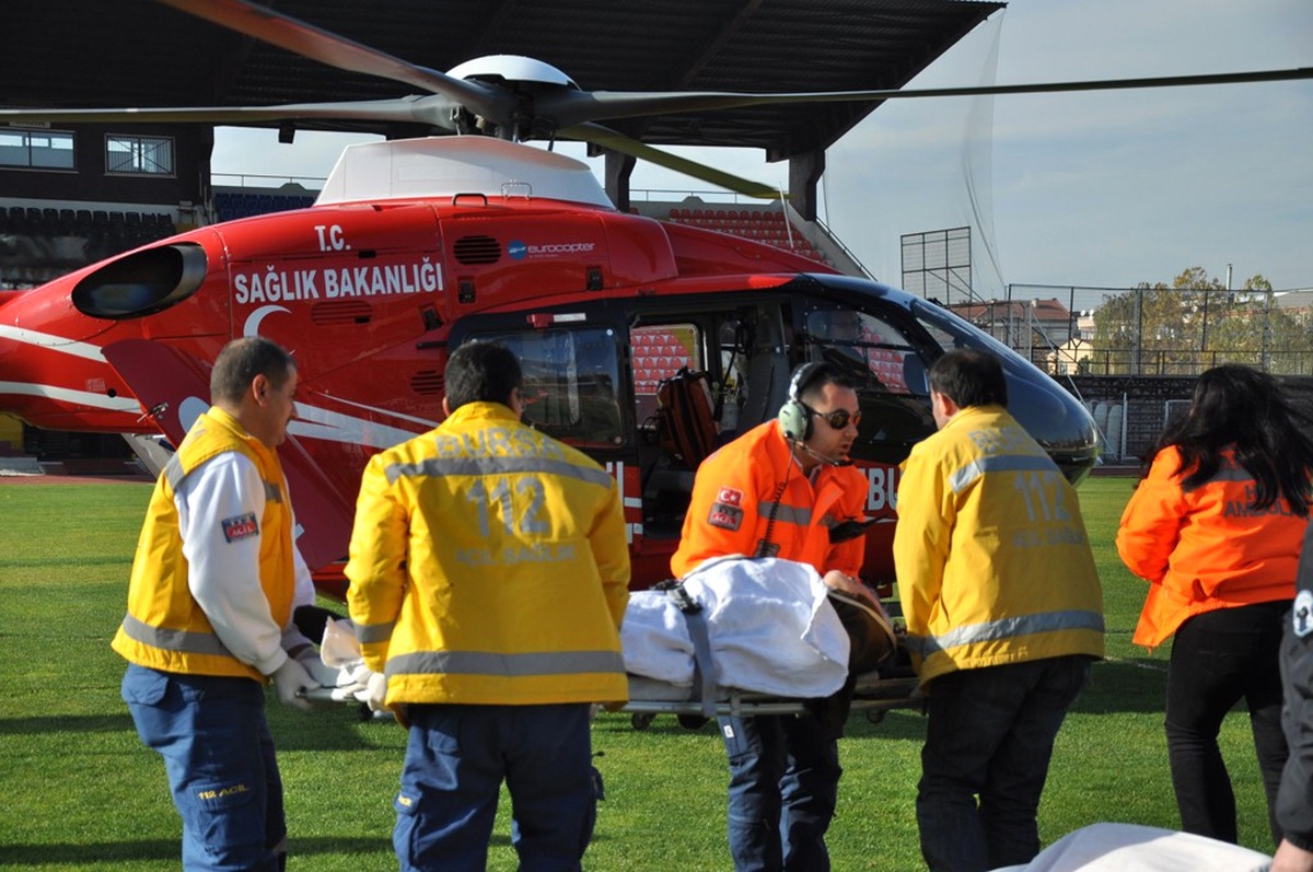 Kalp Krizi Geçiren Hasta Hava Ambulansı ile Bursa\'ya Sevk Edildi