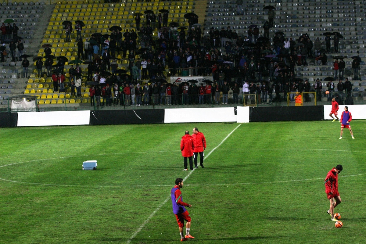 Karşıyaka-Kayseri Erciyesspor Maçı Yağmur Nedeniyle Ertelendi
