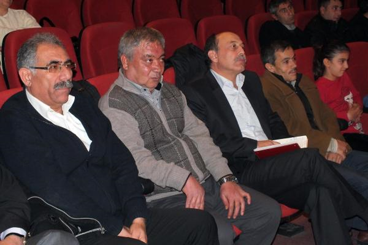 Kayseri\'deki İşçi Kurultayında \'Örgütlenememe\' Tepkisi