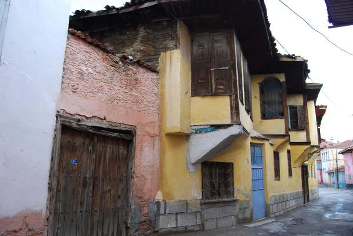 Kula\'yı 80 Bin Turist Ziyaret Etti