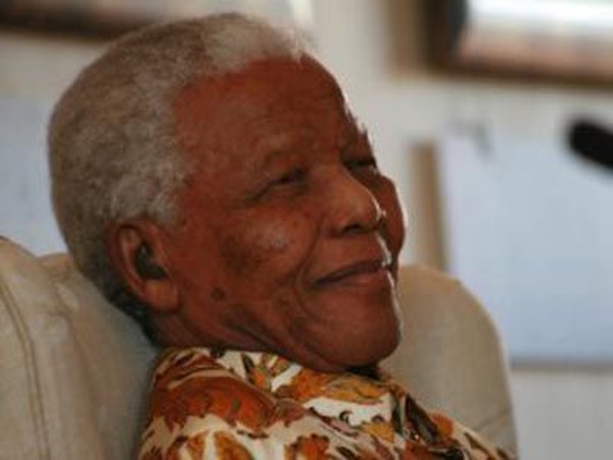 Mandela\'nın Hastaneye Kaldırılması
