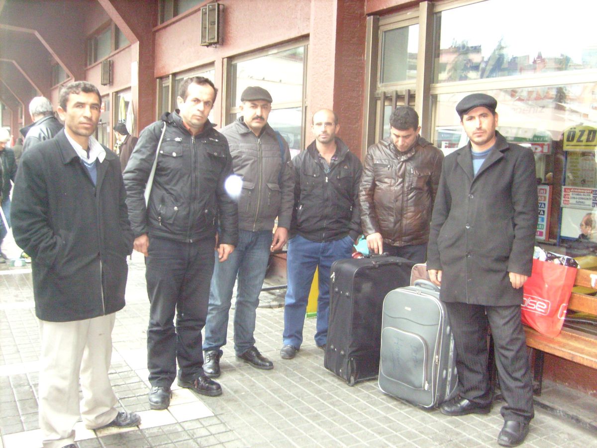 Rusya\'nın Sochi Şehrine Çalışmak İçin Giden İşçiler Paralarını Alamadıkları Gerekçesiyle Geri...