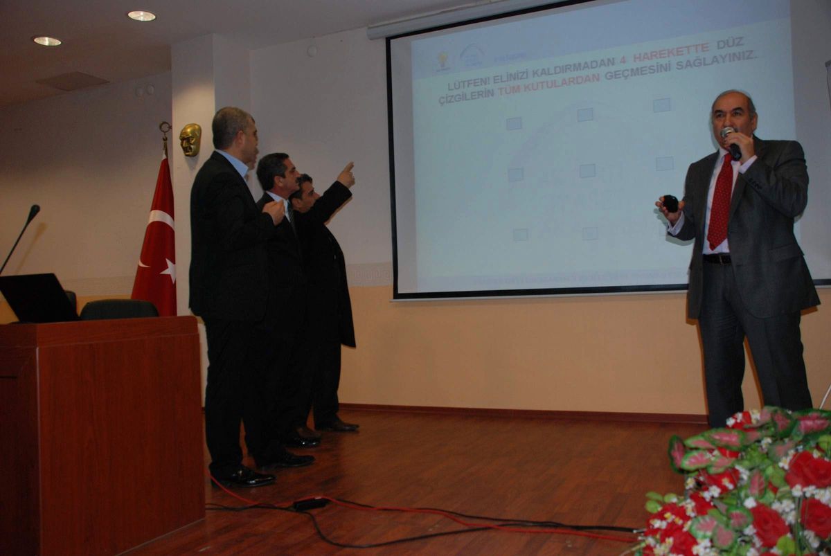 Siyaset Akademisi Başladı