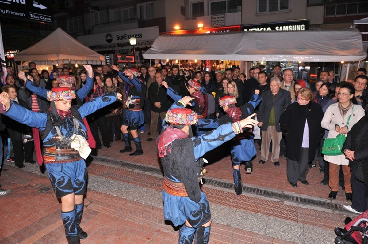 Tatı Yılbaşına Özel Pazarı Gezdi