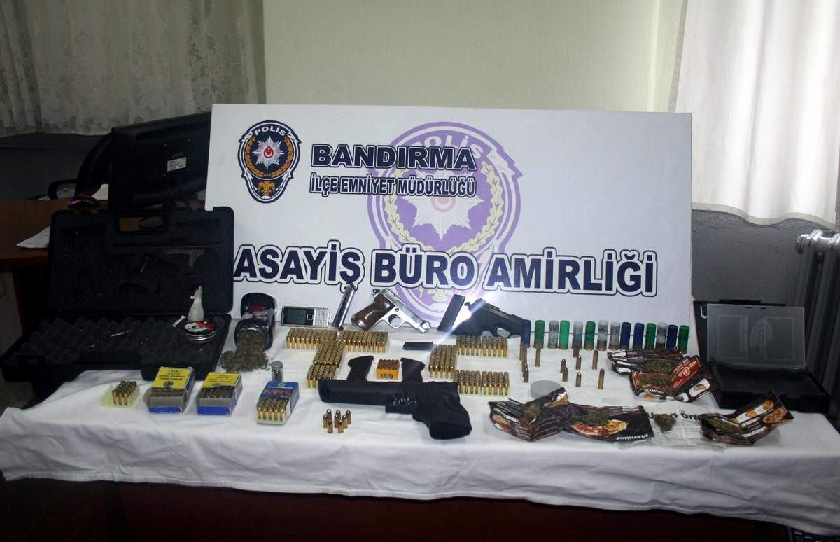 Bandırma\'da 478 Adet Mermi Ele Geçirildi