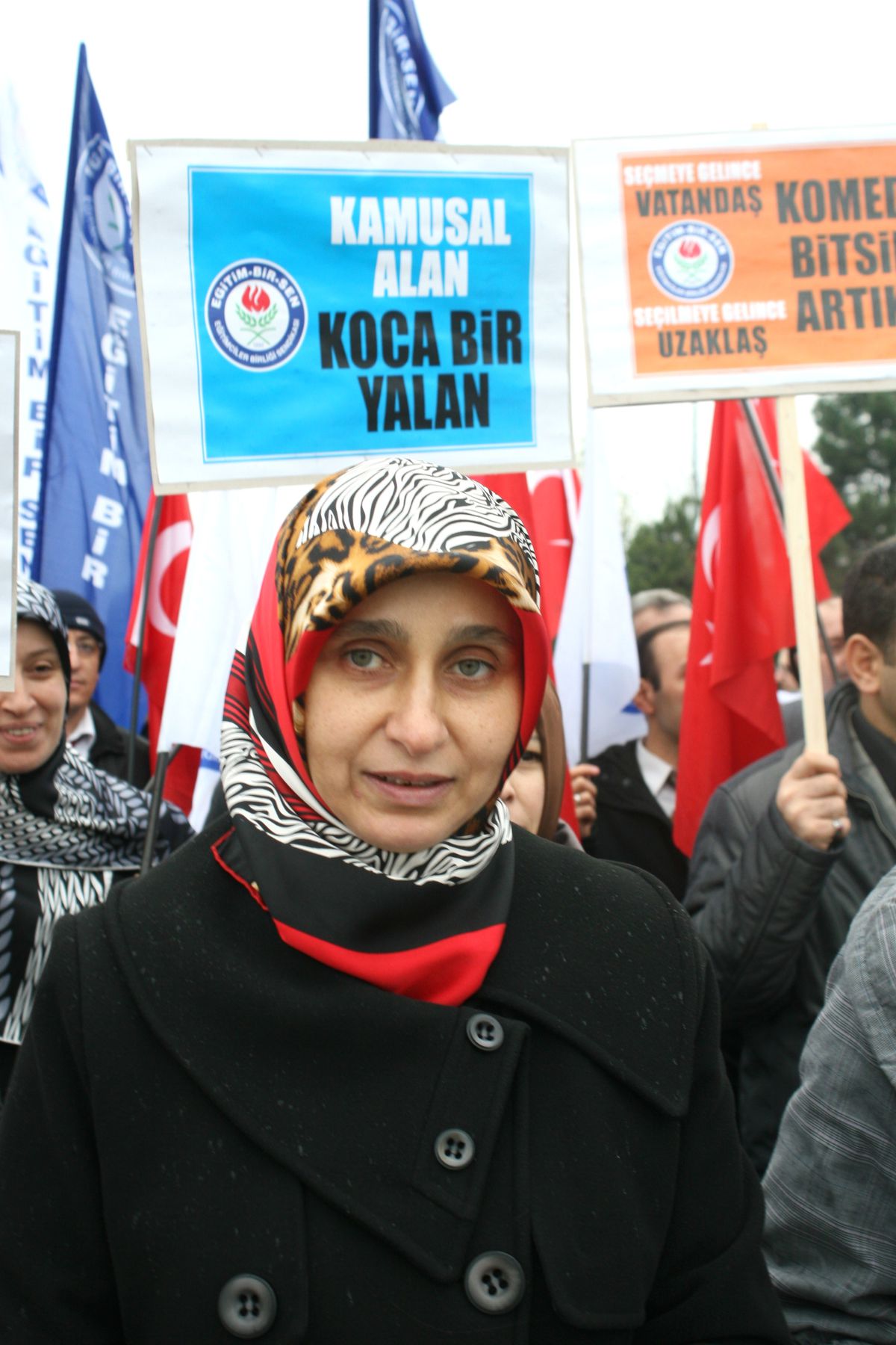 Düzce Memur-Sen\'den Başörtüsüne Özgürlük Eylemi