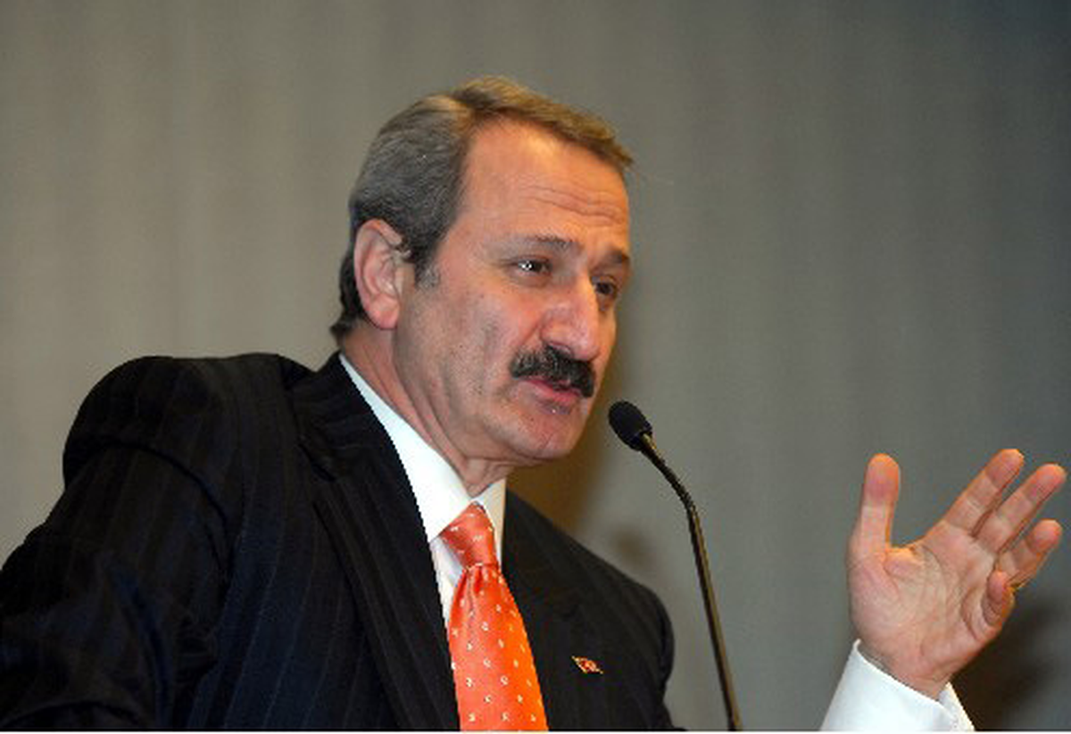 Ekonomi Bakanı Zafer Çağlayan, Altının Diğer Kalemler Gibi Türkiye\'nin Son Derece Önemli Bir...