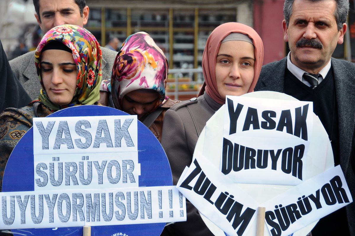Gümüşhane\'de Başörtüsüne Özgürlük Eylemi