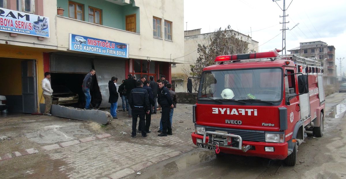 İş Yerindeki Patlama Korkuttu