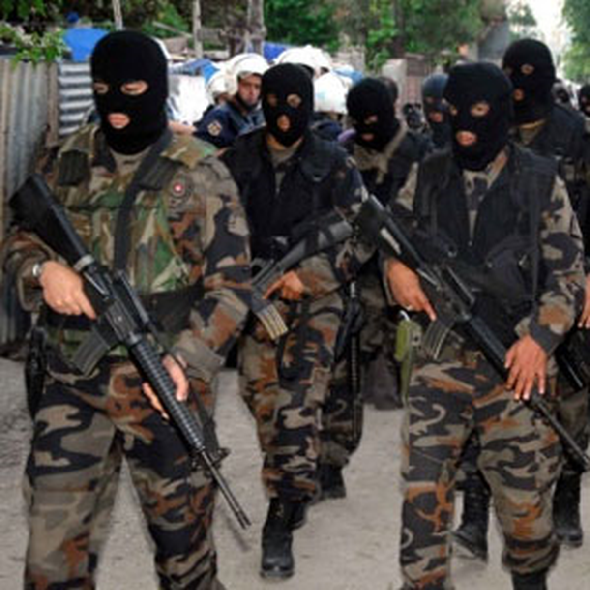 İstanbul\'da Şafak Operasyonu: 41 Gözaltı