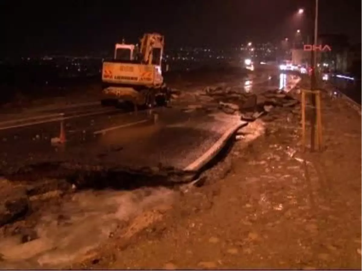 İzmir 3yeniden / Canları Pahasına Otomobili Tuttular