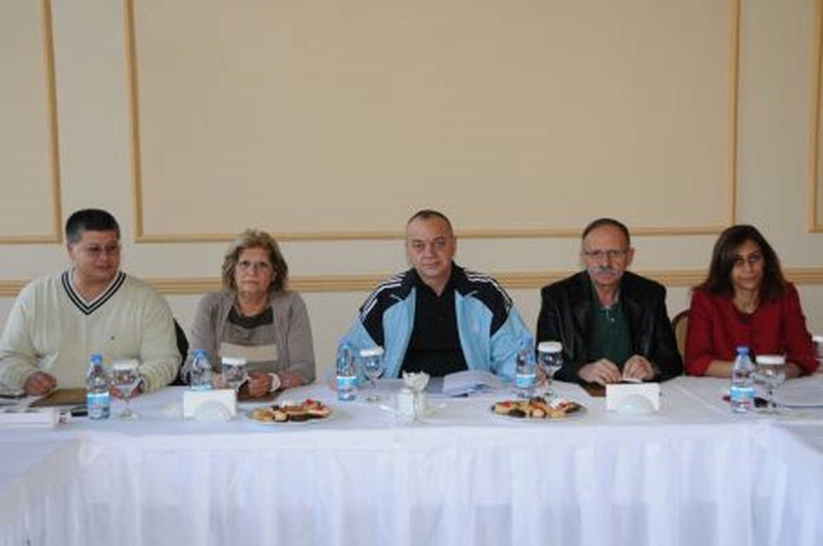 Manisa Belediyesi Kuşadası\'nda Buluştu