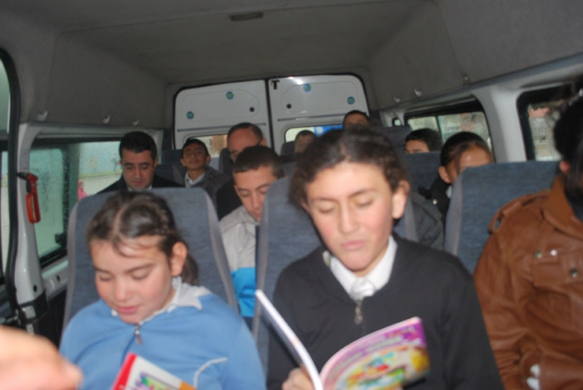 "Okuyarak Gidiyorum" Projesi Başladı