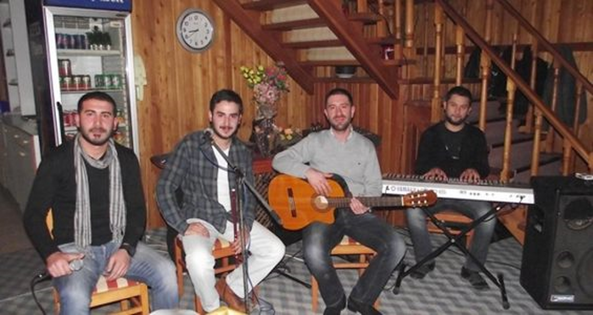 Özde Alabalık Dağ Evi Resturant\'a Fasıl Başladı