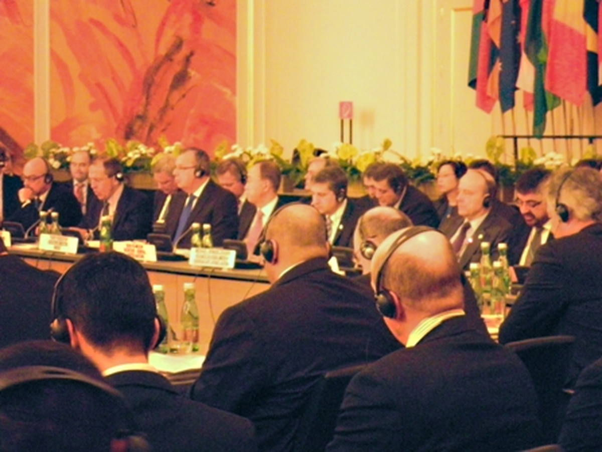 Paris\'teki Afganistan Konferansı