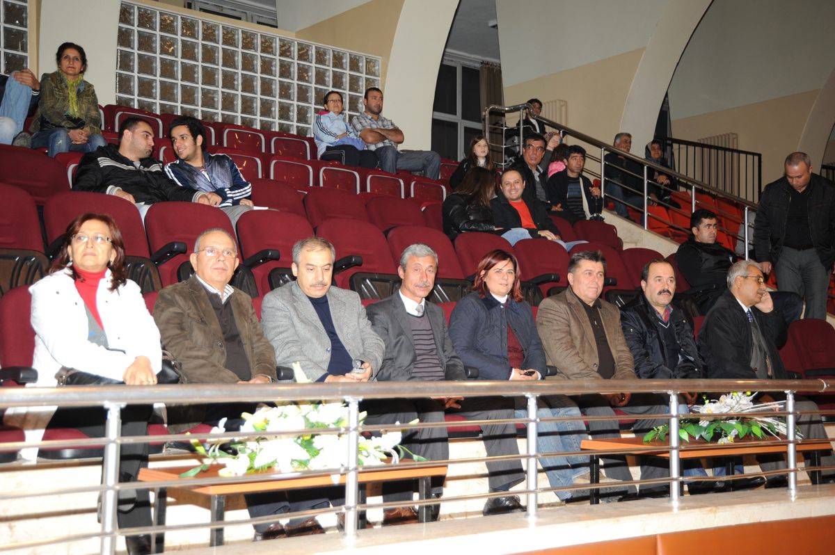 Potanın Efeleri Üzdü