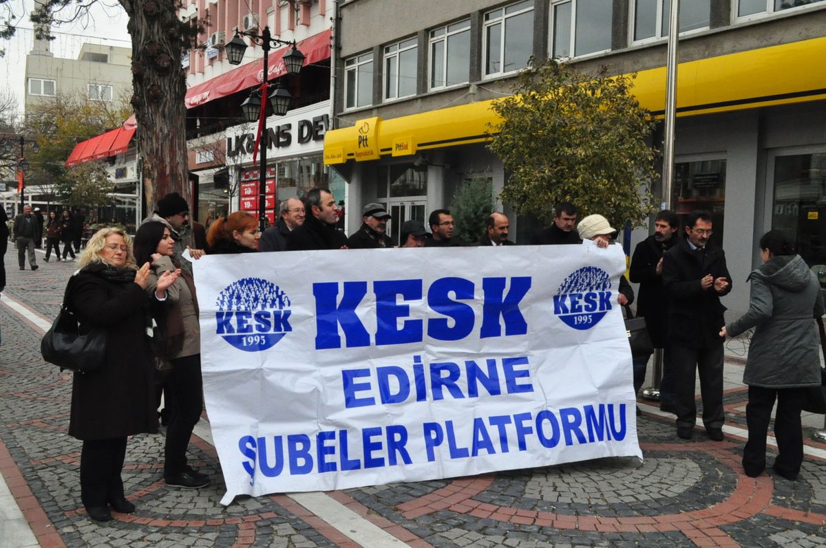 \'Sendikal Faaliyet Suç Olmaktan Çıksın\'
