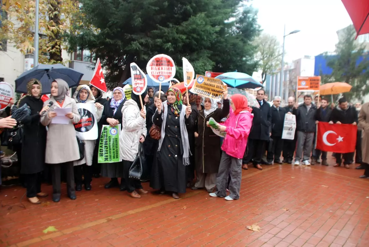 Yalova\'lı Kadınlar Başörtüsü Özgürlüğü İstedi