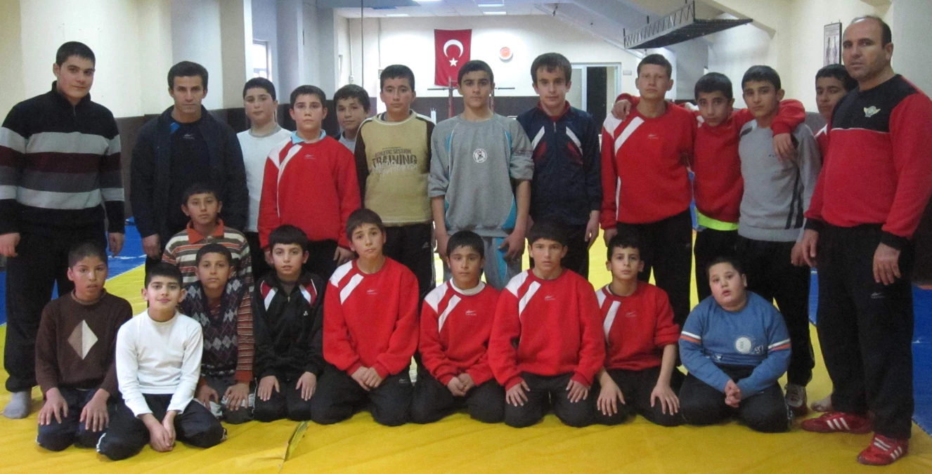Adıyamanlı Güreşciler Türkiye Şampiyonasına Gidiyor