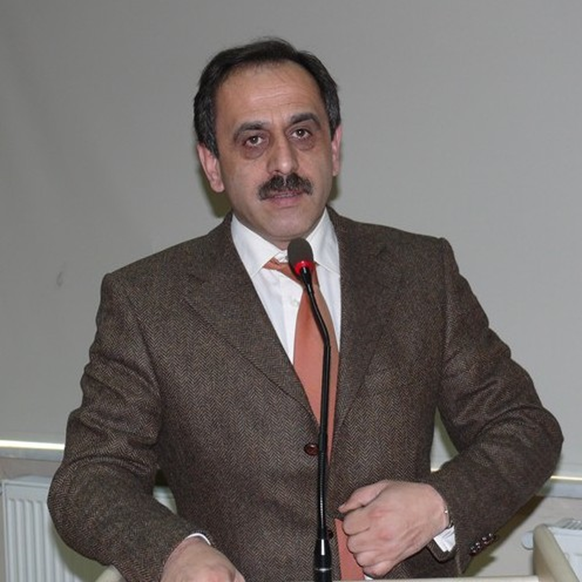 Akyazı Belediye Başkanı Yazıcı."Büyükşehir Belediyeler Yasası\'nın Kabulüyle Tüm Bölgelerimizde...