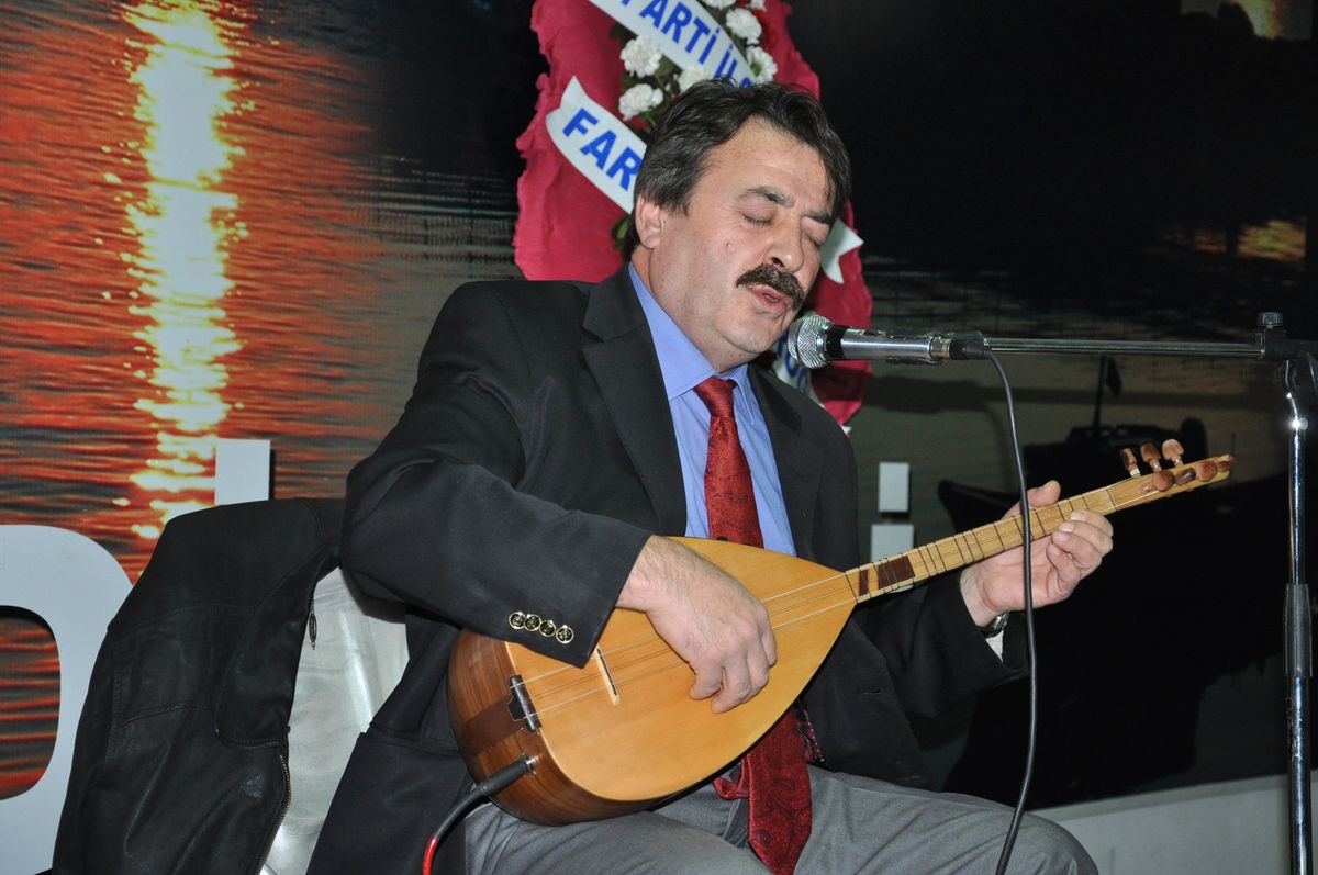 Alaplı\'da Muslubaş\'tan Türkü Dinletisi