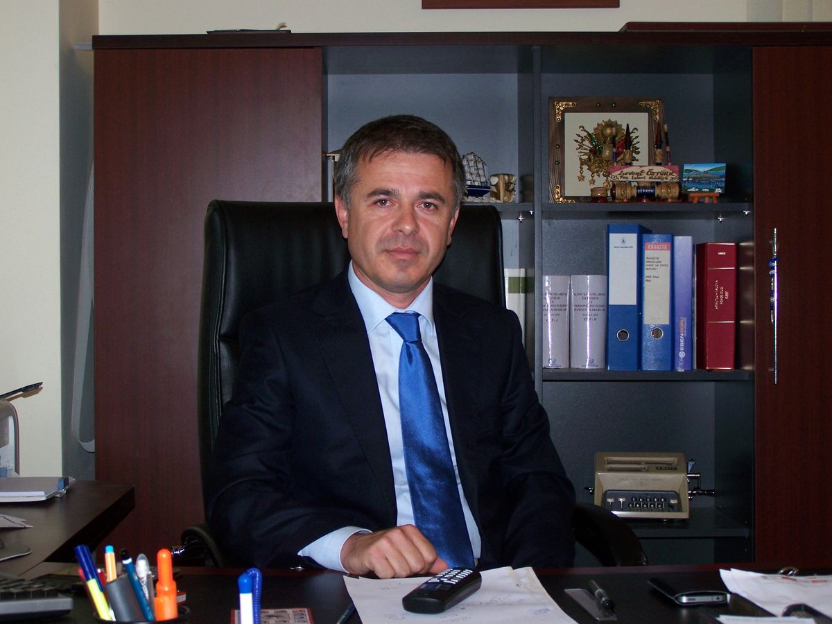 Armutlu\'nun Yeni Hocası Dulda