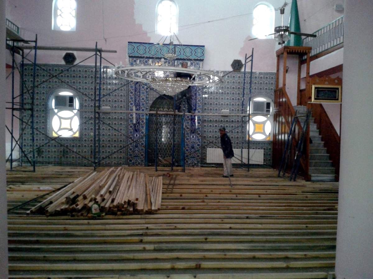Avşa Camii Onarılıyor