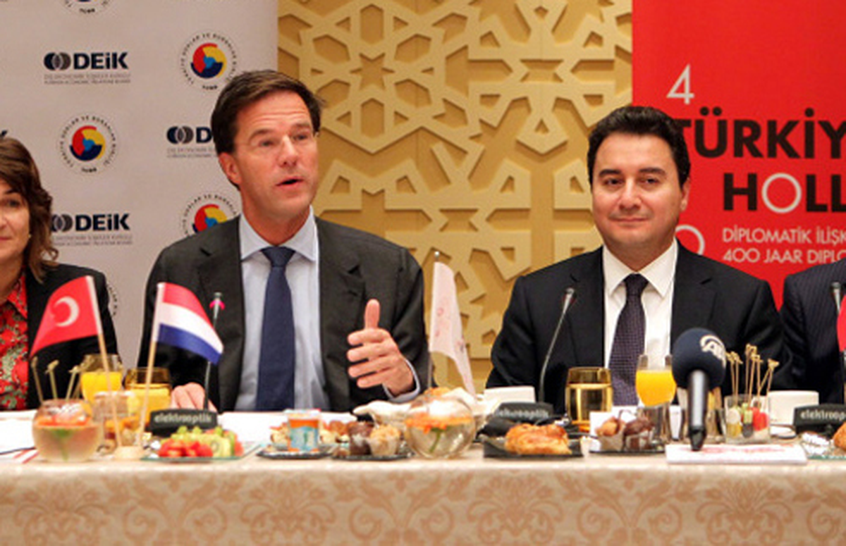 Başbakan Yardımcısı Babacan Hollanda Başbakanı Rutte ile Görüştü