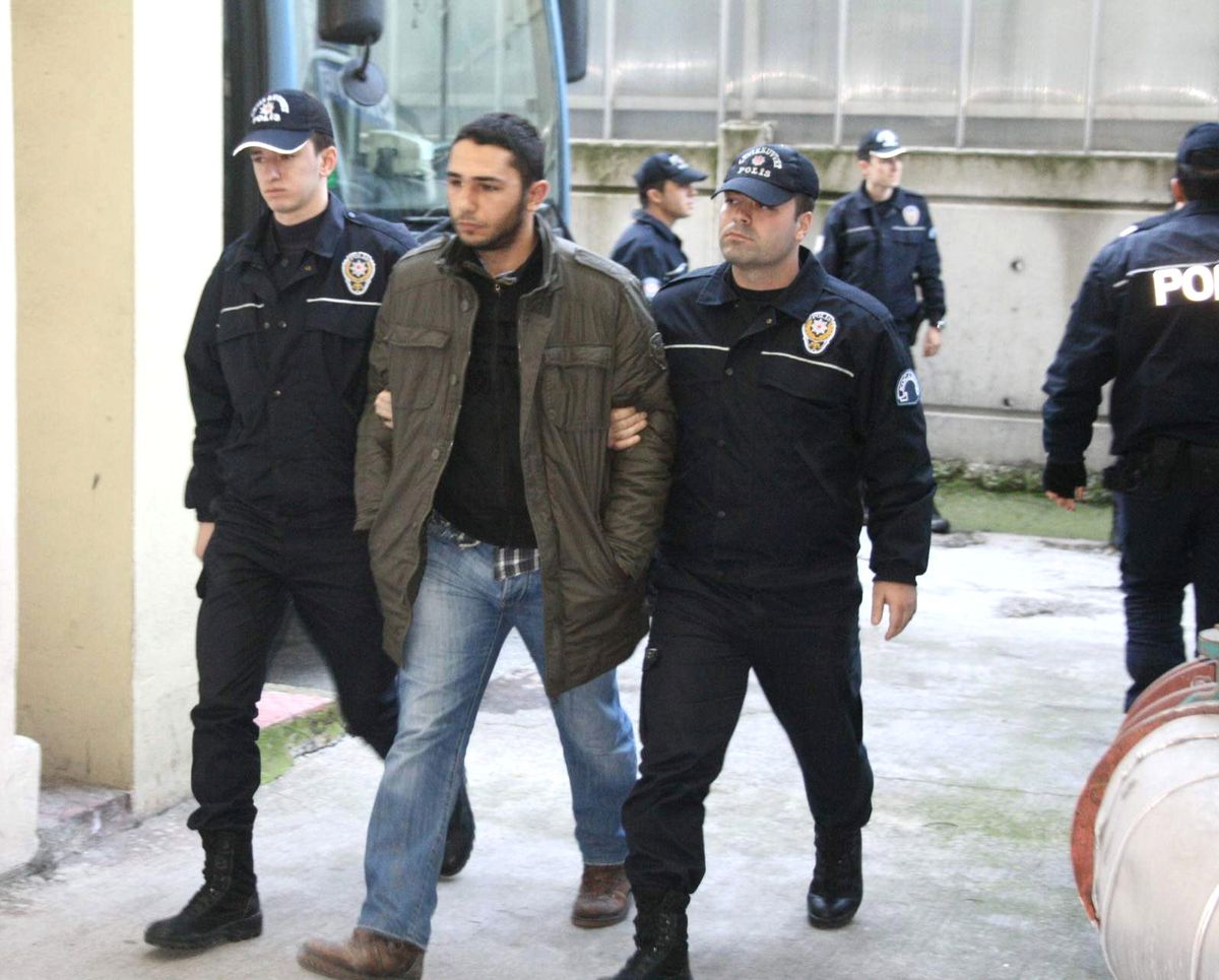 Çadır Eylemi Yapan 10 Kişi Adliyeye Sevk Edildi