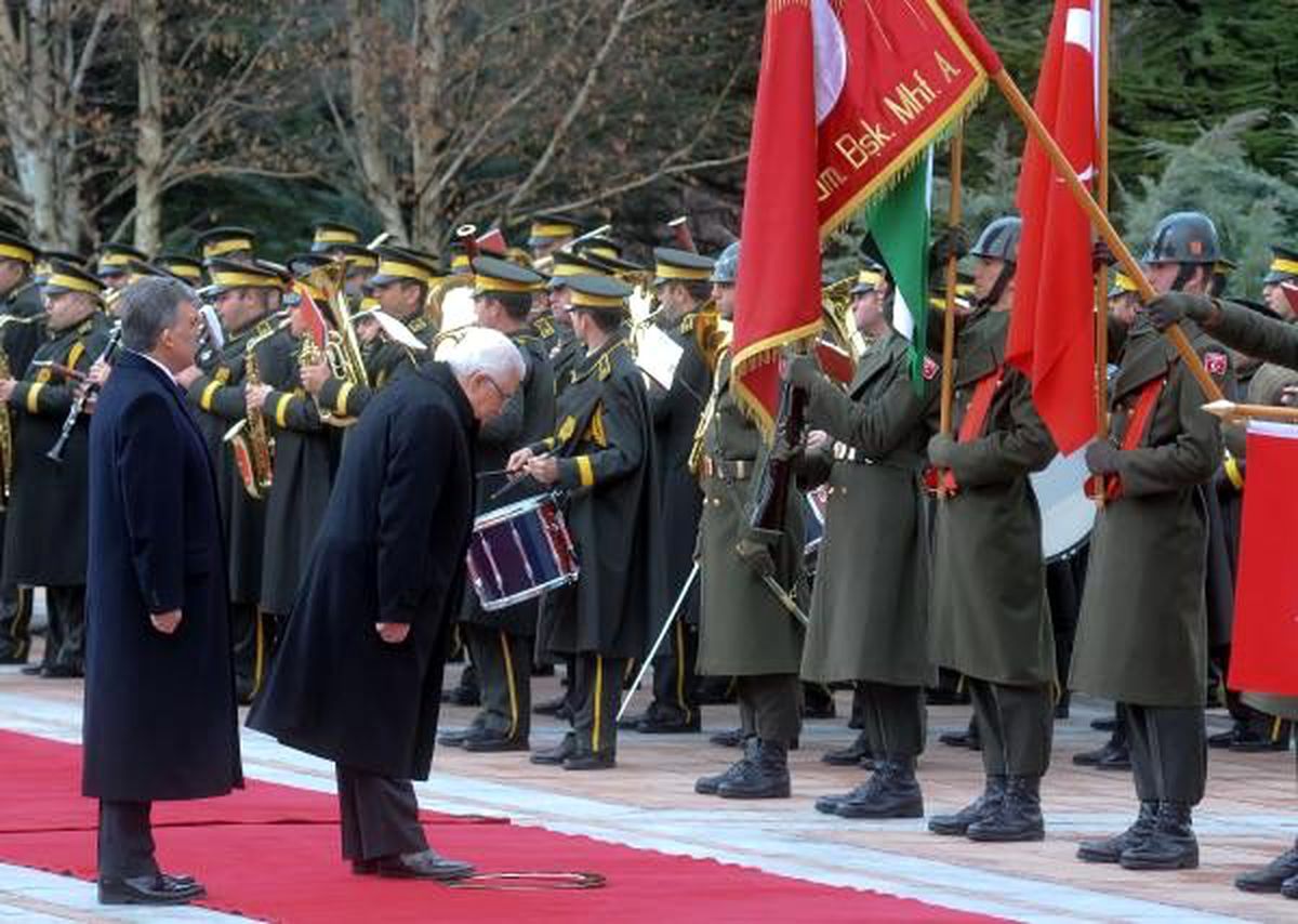 Gül\'den Sıcak Karşılama