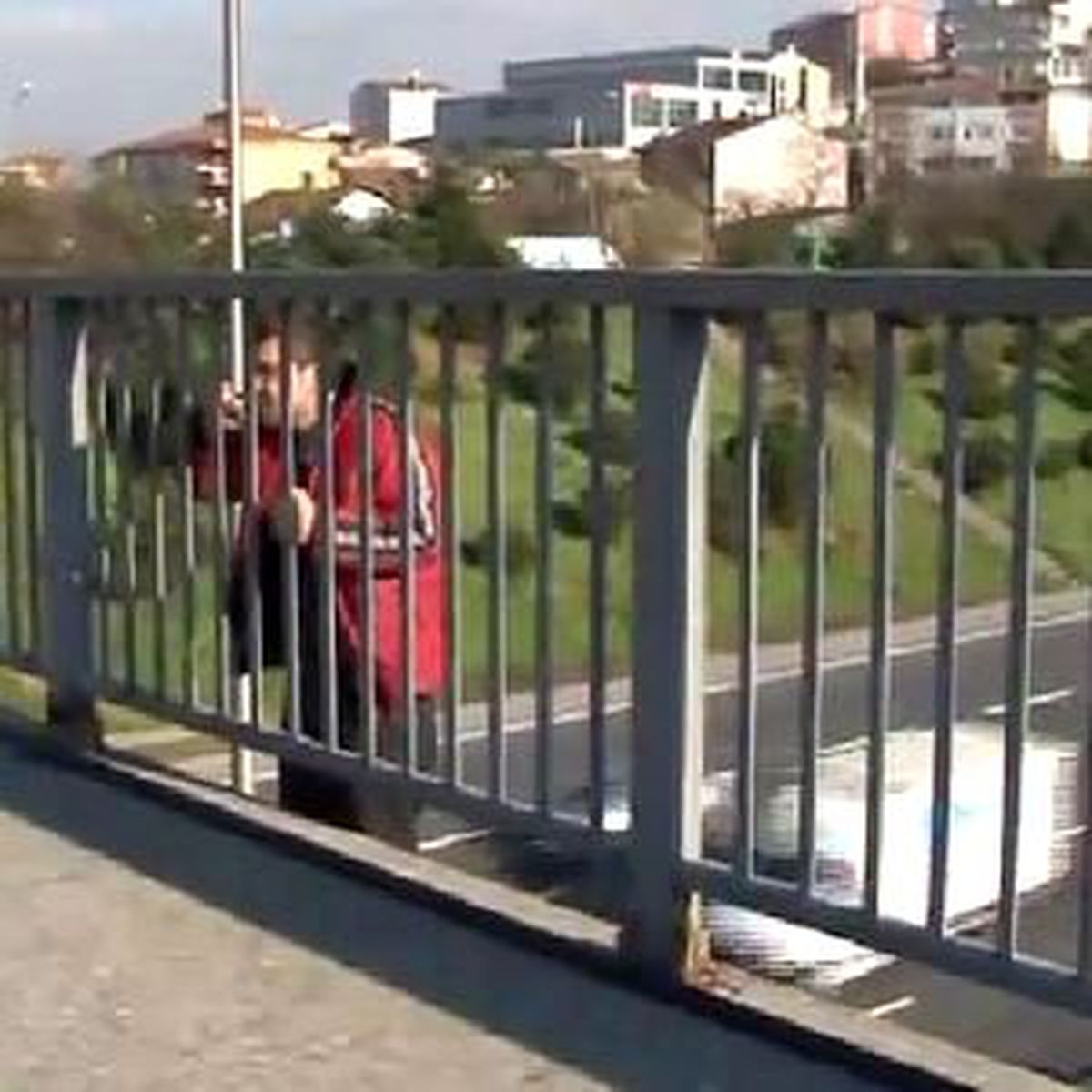 İstanbul Trafiğine \'Aşık\' Engeli