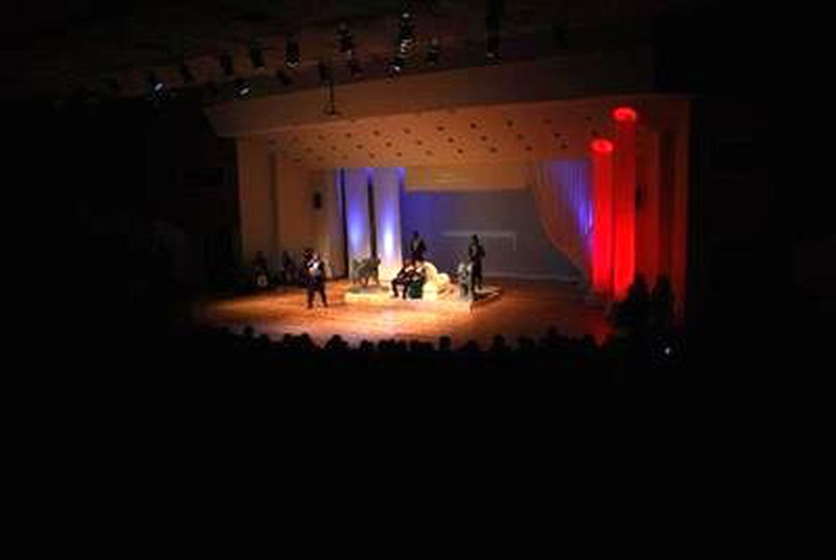 İzmir\'de Kürtçe Hamlet, İlgi Gördü