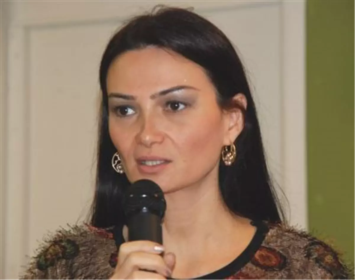 Karabağ Sorunu Hollanda\'da Tartışıldı