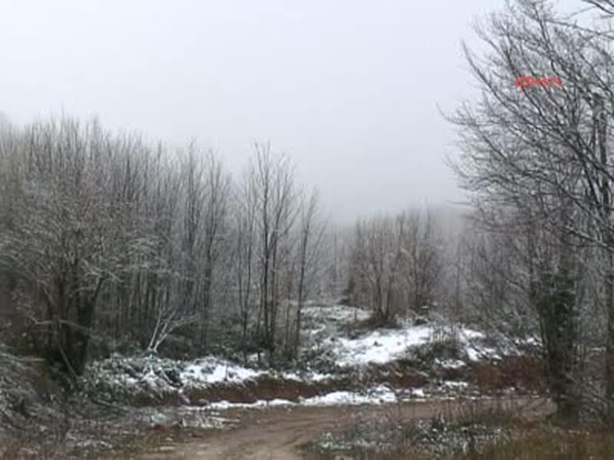 Kocaeli1kartepe\'de Pistlerin Açılması İçin Kar Kalınlığının 80 Santimi Aşması Bekleniyor