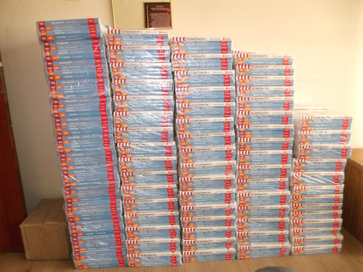 Manisa'dan Hizan Lisesi'ne Kitap Yardımı