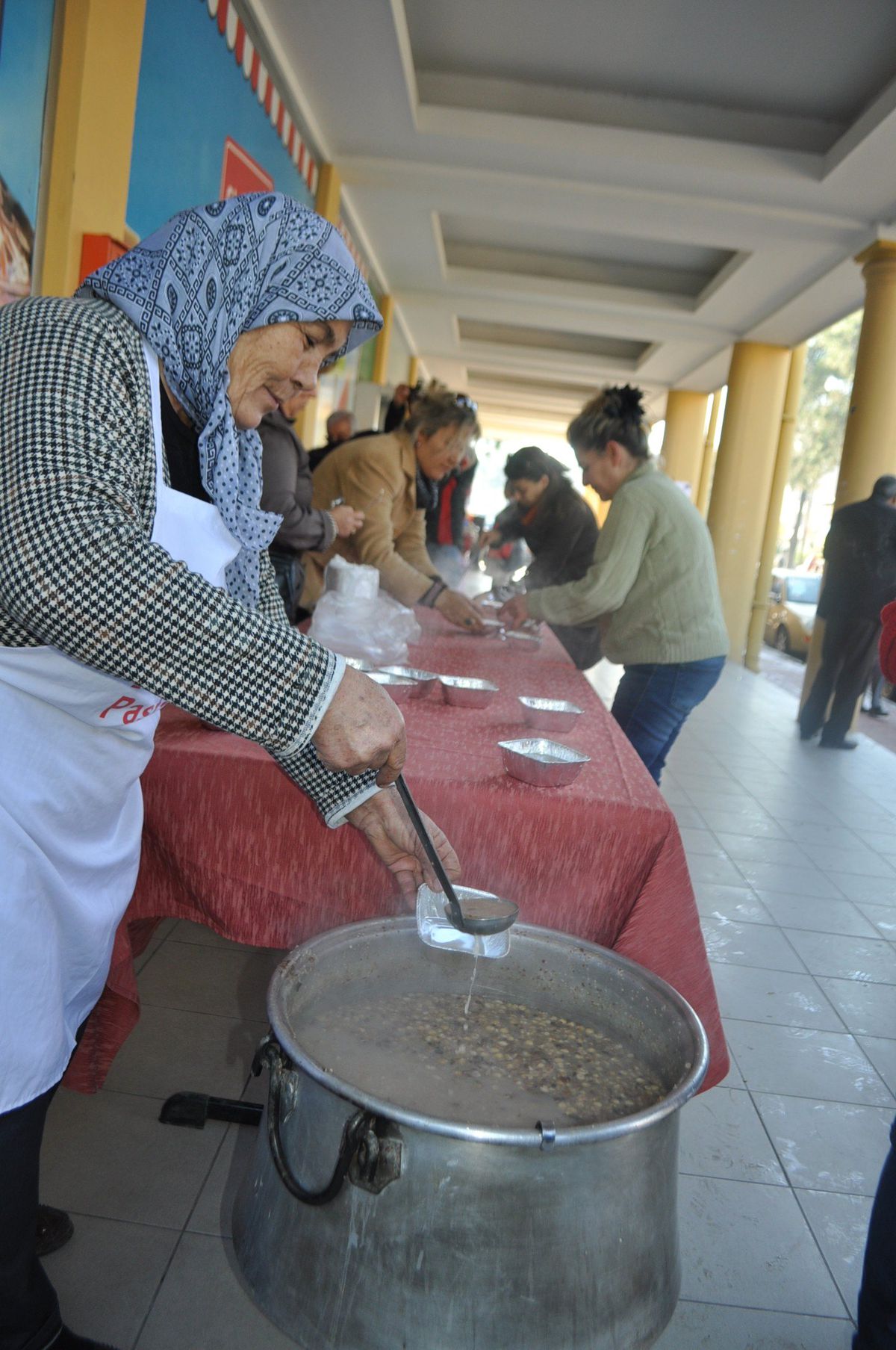 Milas\'ta CHP\'li Kadınlardan Aşure Günü Etkinliği