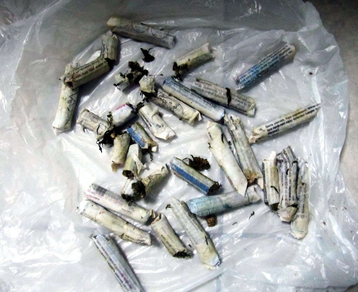 Polis, Uyuşturucuyu Tuvalette Buldu