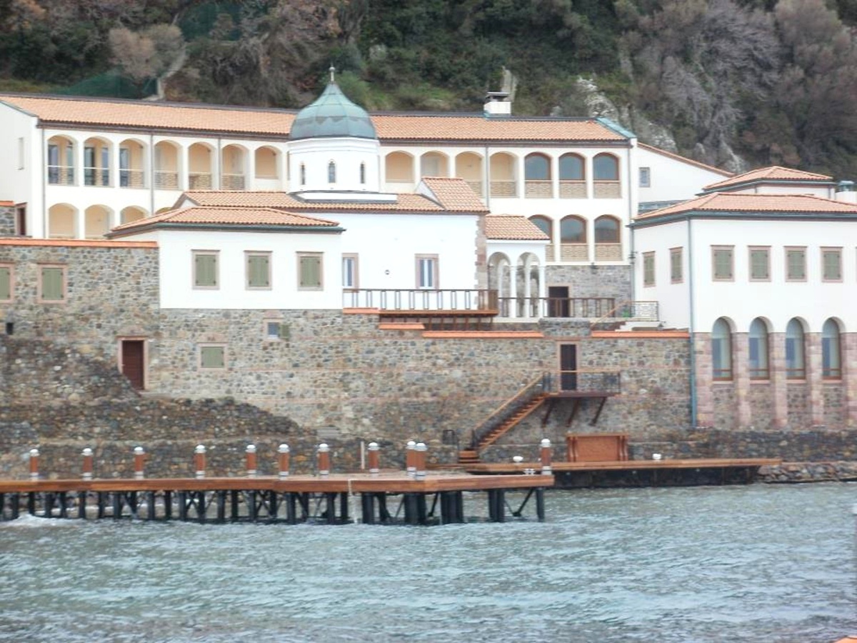 Sabancı Ailesinin \'Ay Işığı Manastırı\'nda Yangın