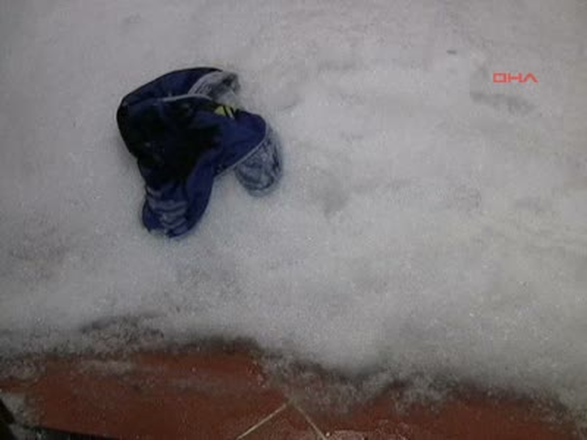 Dolu Evlerin Banyolarından Fışkırdı