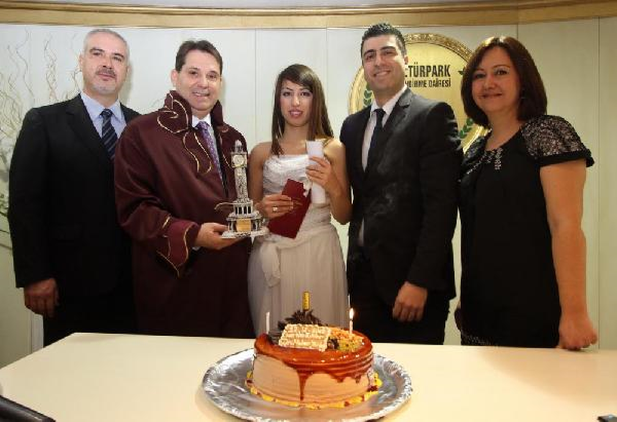 12-12-2012\'de Saat 12,12\'de Nikah