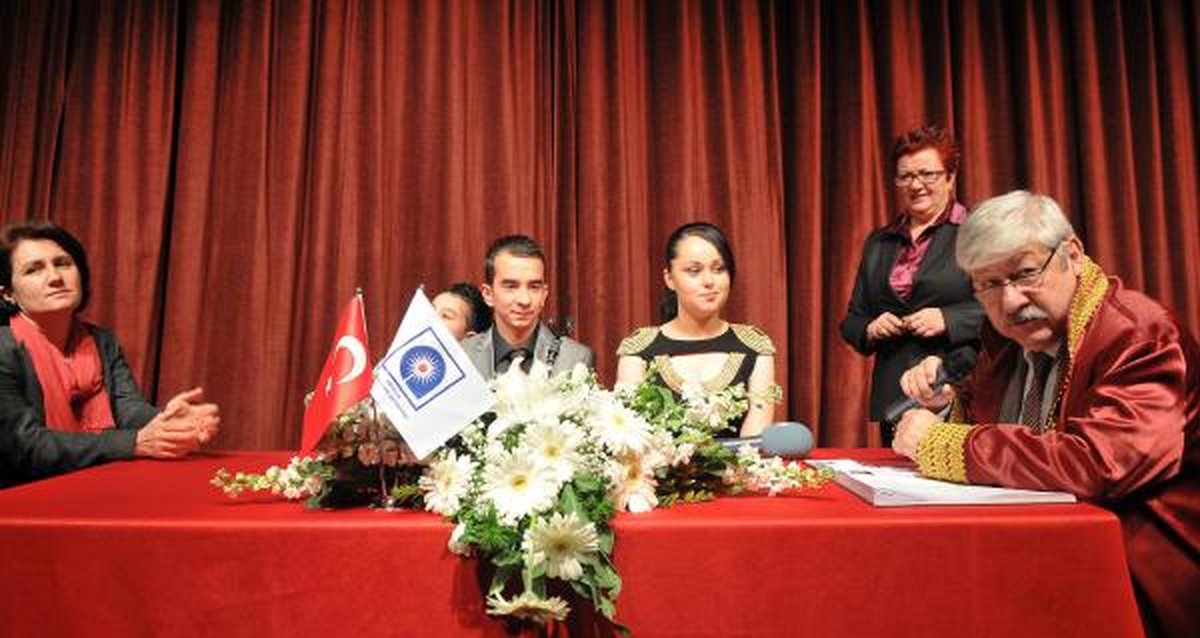 Antalya\'da 12-12-12\'de Nikah Çılgınlığı