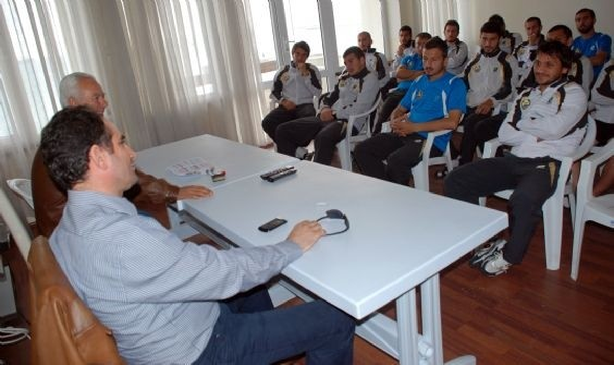 Başkan Erbap Futbolcularla Biraraya Geldi