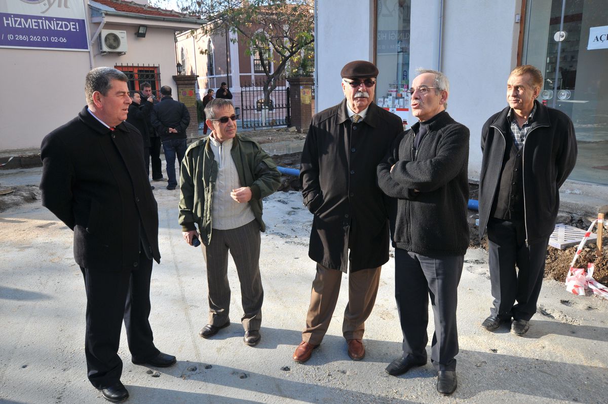Belediye Başkanı Gökhan, Altyapı Çalışmaları İnceledi