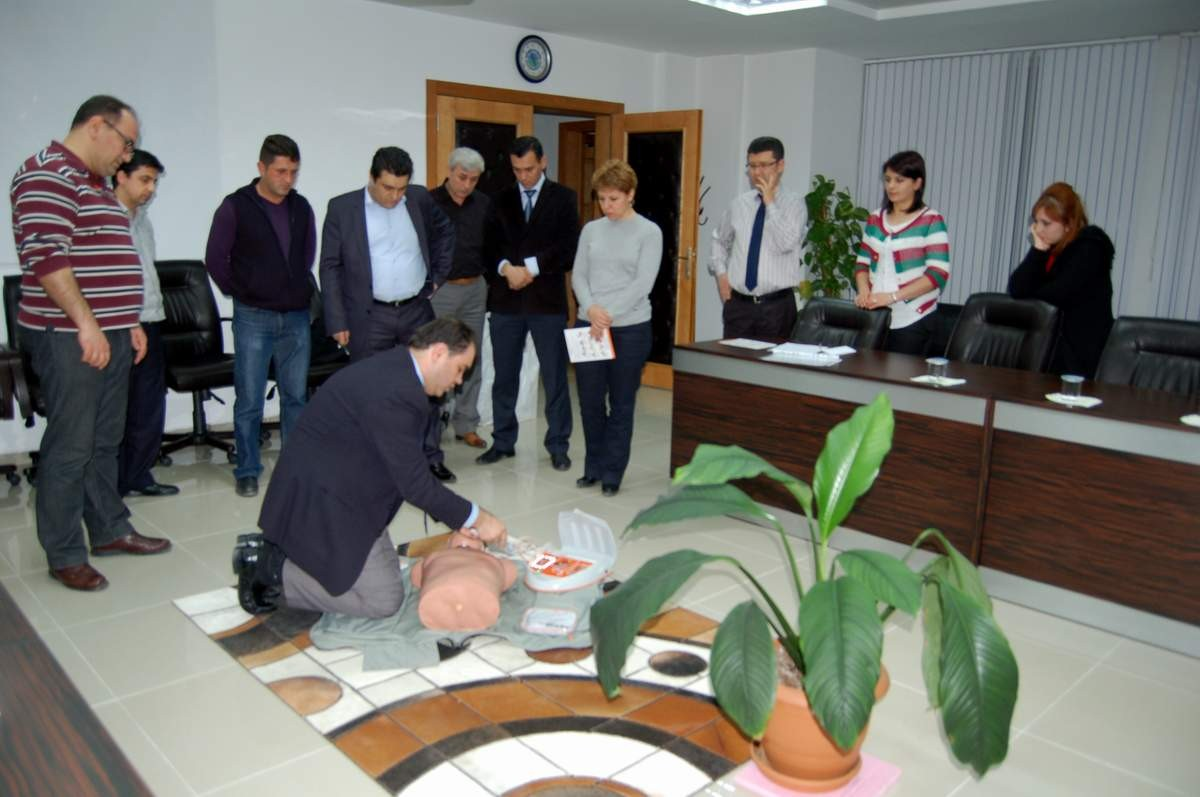 Belediye Sağlık Evi\'ne Kalp Masajı Cihazı Alındı