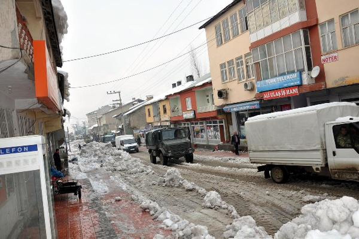 Komandolar Birliklerine Döndü