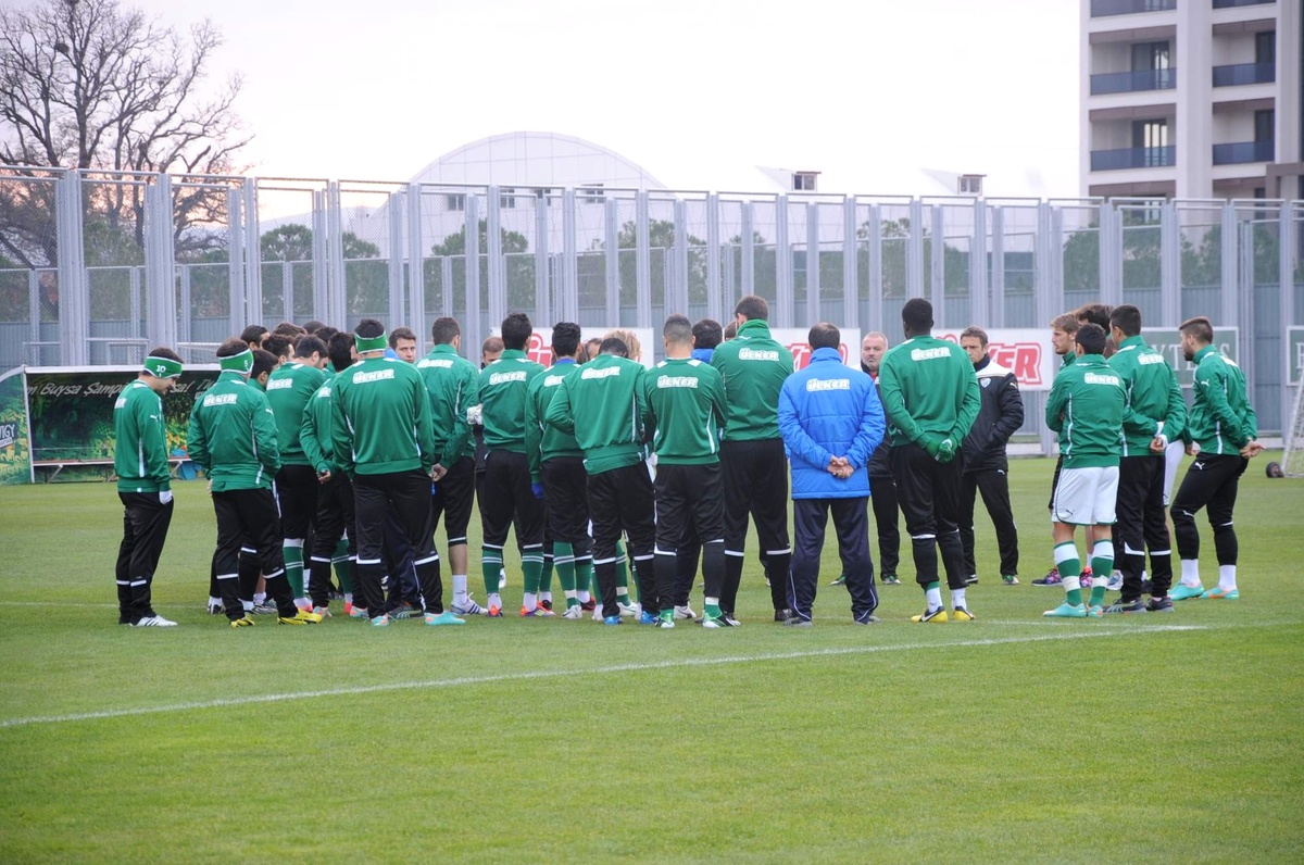 Bursaspor\'da Eskişehirspor Mesaisi Sürüyor