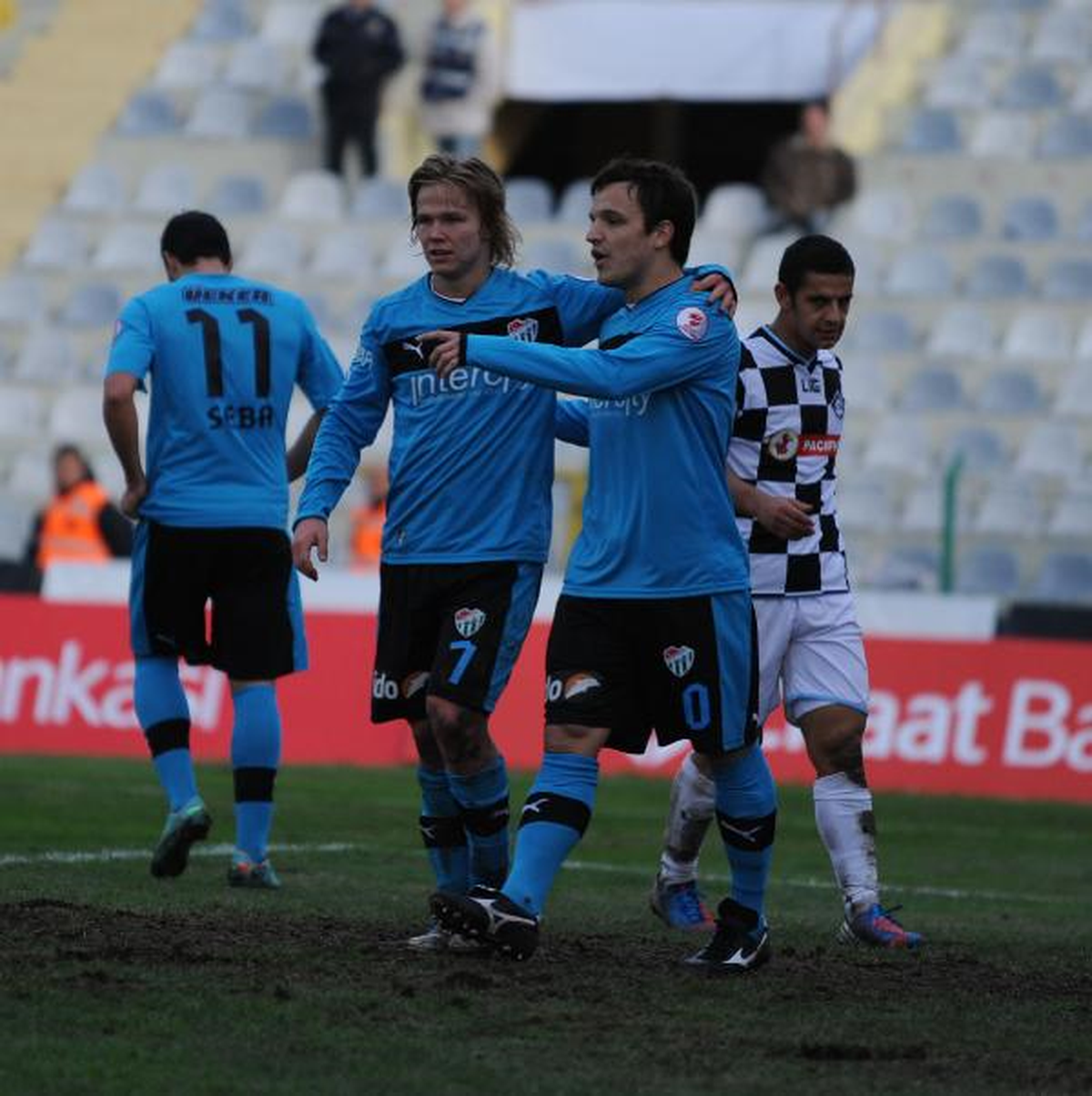 Bursasporlu Batalla 9 Gole Ulaştı