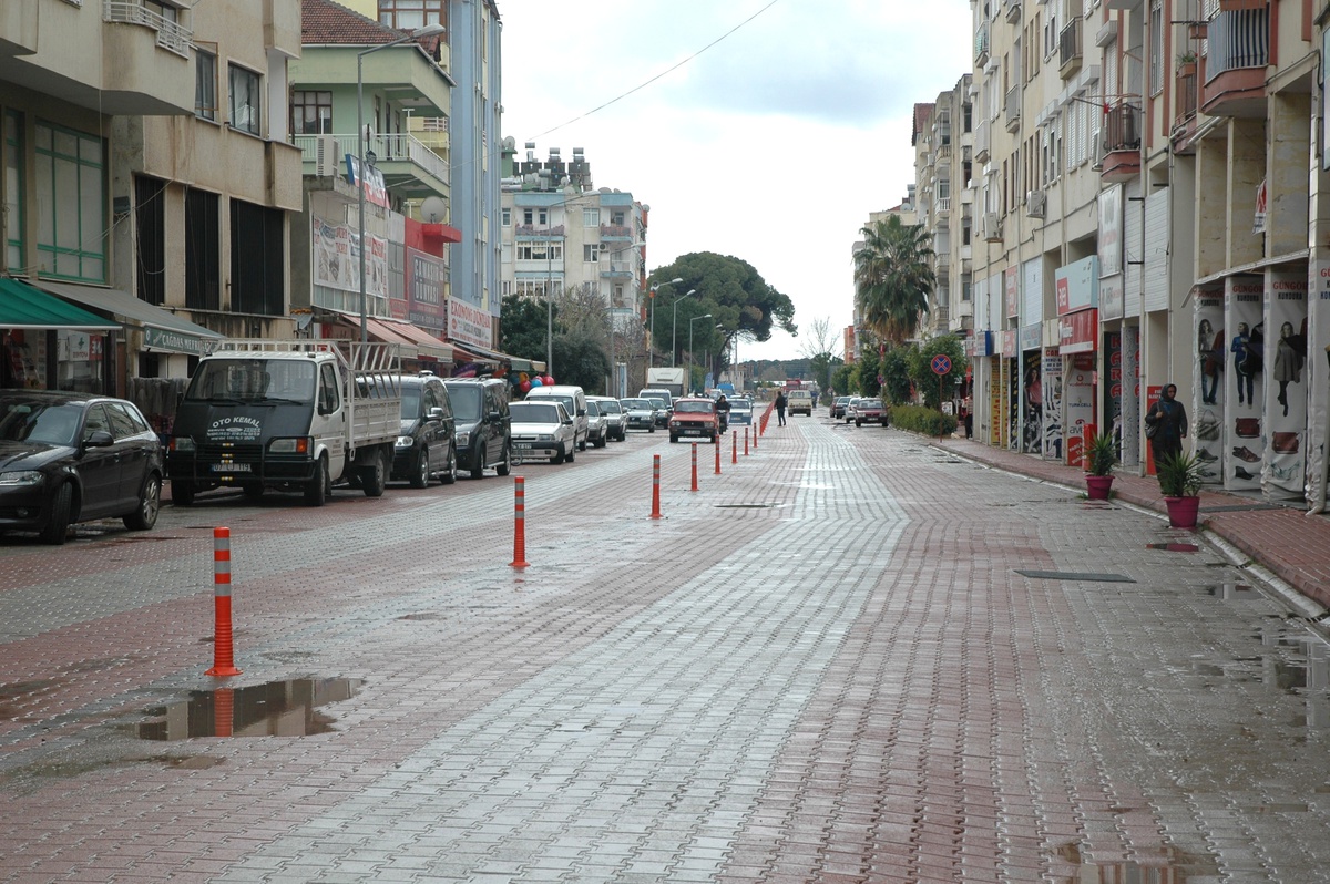 Demre\'ye 30 Bin Metrekare Parke Taşı Döşeniyor
