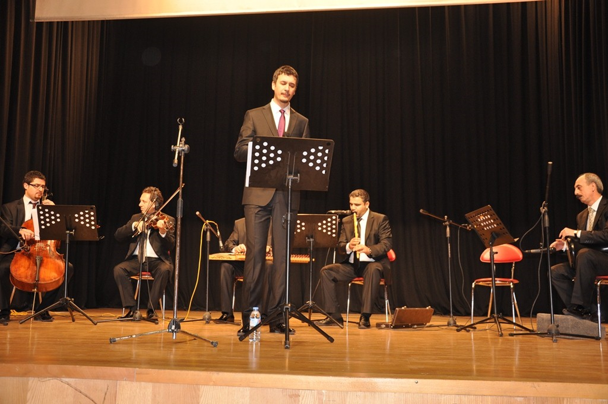 Diyarbakır Devlet Klasik Türk Müziği Korosu Sanatçıları Siirt\'te Konser Verecek
